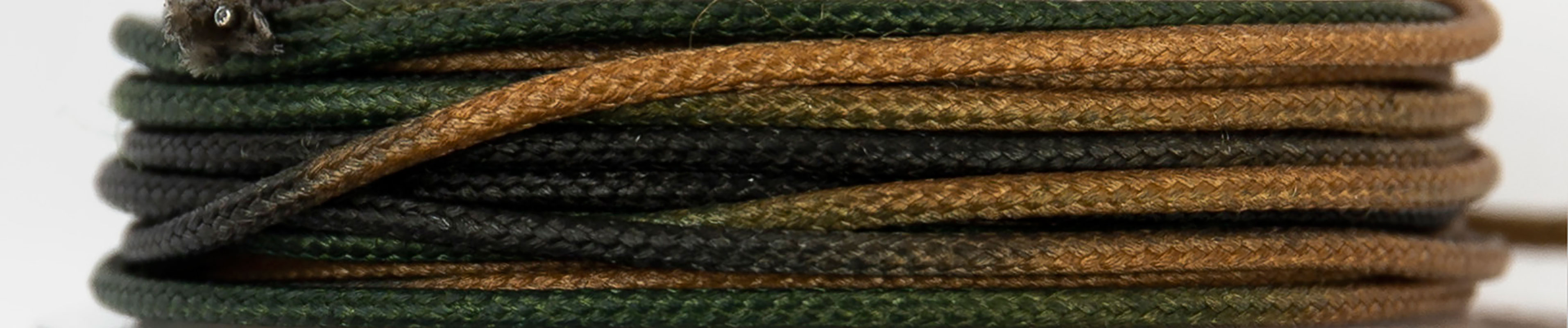 edges-camo-leadcore-woven-leader_camo_50lb_7m_cu01gif