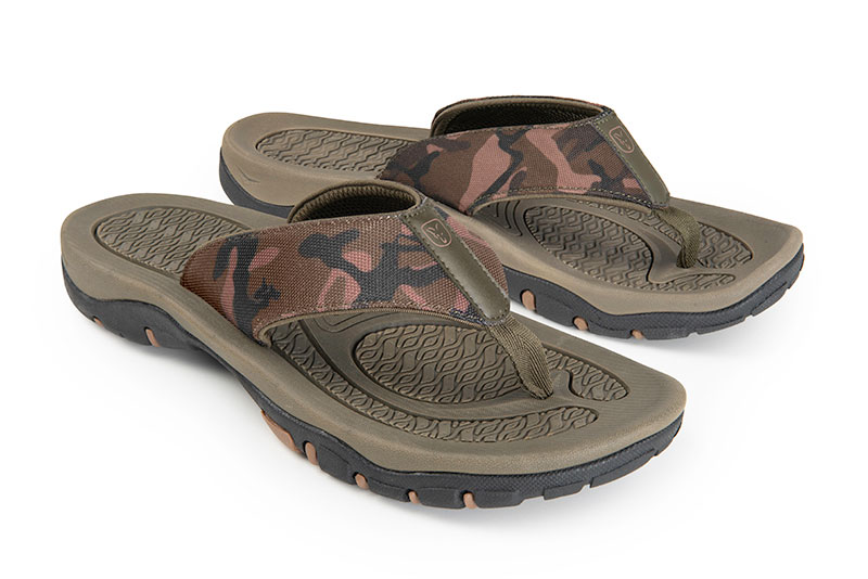 cfw138_143_fox_camo_flip_flops_mainjpg