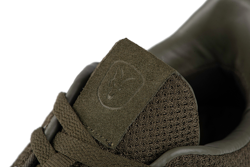 cfw144_149_fox_olive_trainers_tongue_logo_detailjpg