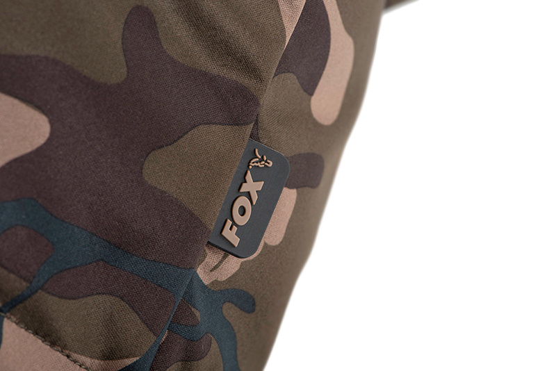 cfx124_fox_thermal_camo_snood_logo_tab_detailjpg