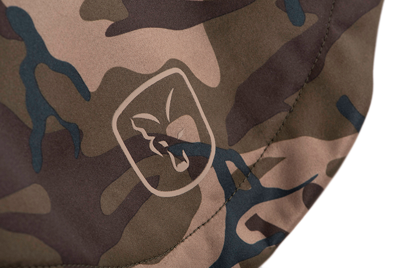 cfx124_fox_thermal_camo_snood_logo_detailjpg