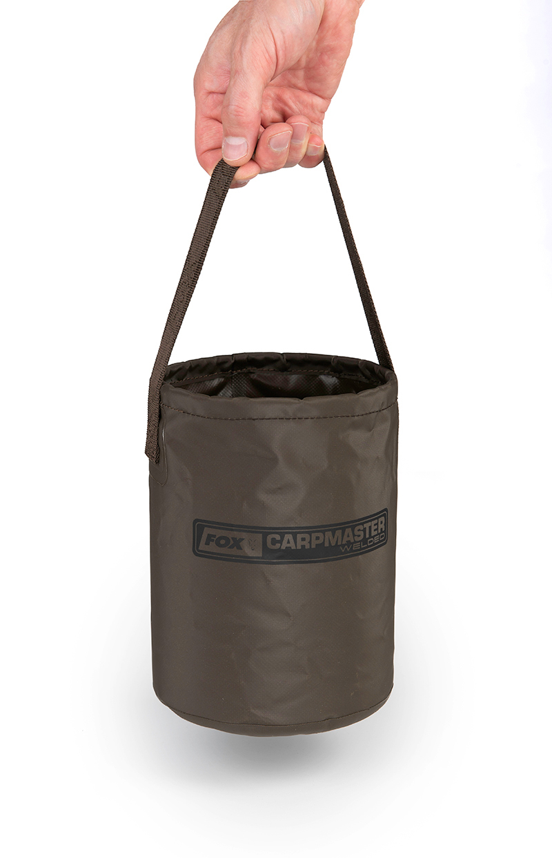 fox_welded_carpmaster_water_carrier_standard_being_carriedjpg