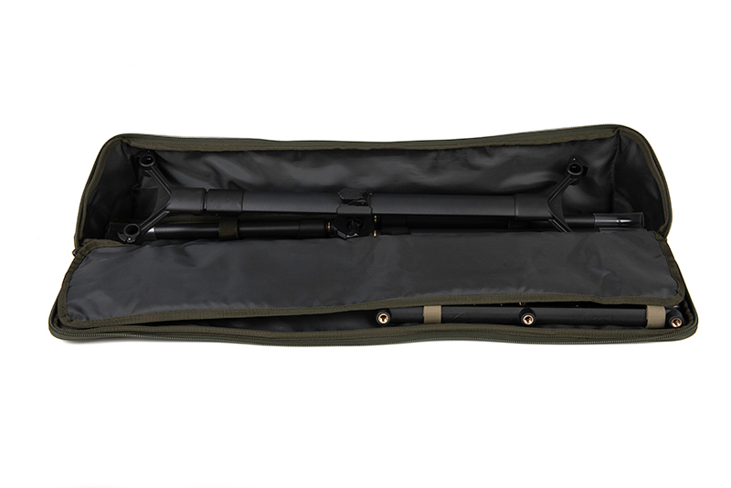 crp049_fox_eos_2__3_rod_tripod_bag_open_2jpg