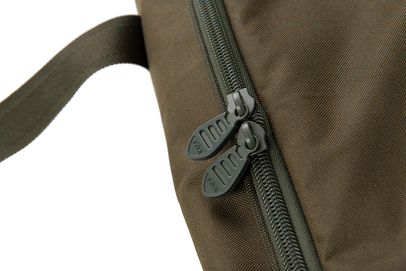 crp049_fox_eos_2__3_rod_tripod_bag_zips_detailjpg