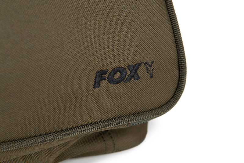 crp049_fox_eos_2__3_rod_tripod_fox_logo_detailjpg