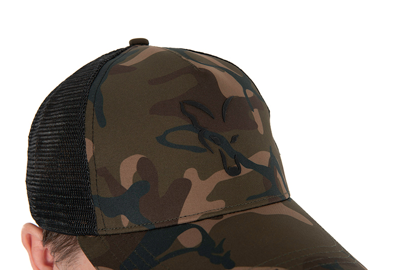 chh026_fox_camo_trucker_cap_logo_detailjpg