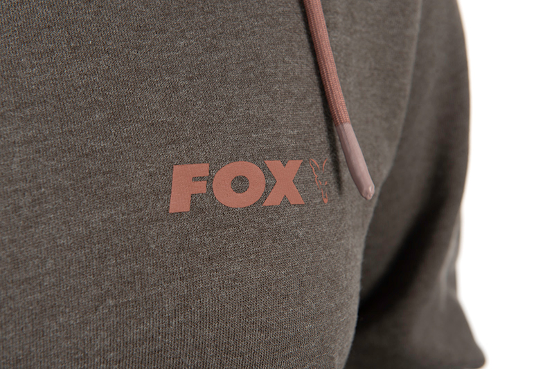 cwc001_004_fox_womens_hoody_front_logo_detailjpg