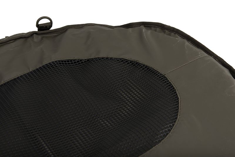 ccc060_fox_carpmaster_welded_unhooking_mat_base_draining_mesh_detailjpg