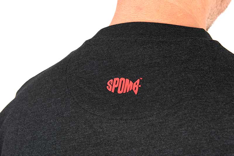 dcl013_018_spomb_black_t_shirt_back_logo_detailjpg