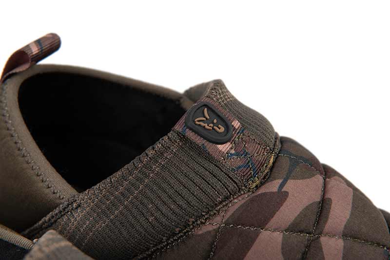 cfw168_173_fox_camo_khaki_bivvy_slippers_logo_detail_1jpg