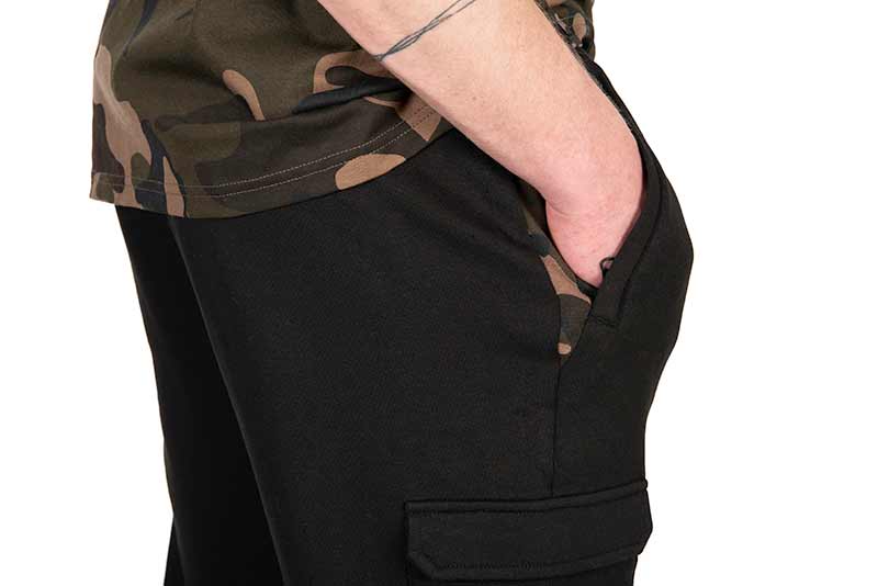 cfx315_320_fox_black_combat_joggers_hip_pocket_detailjpg