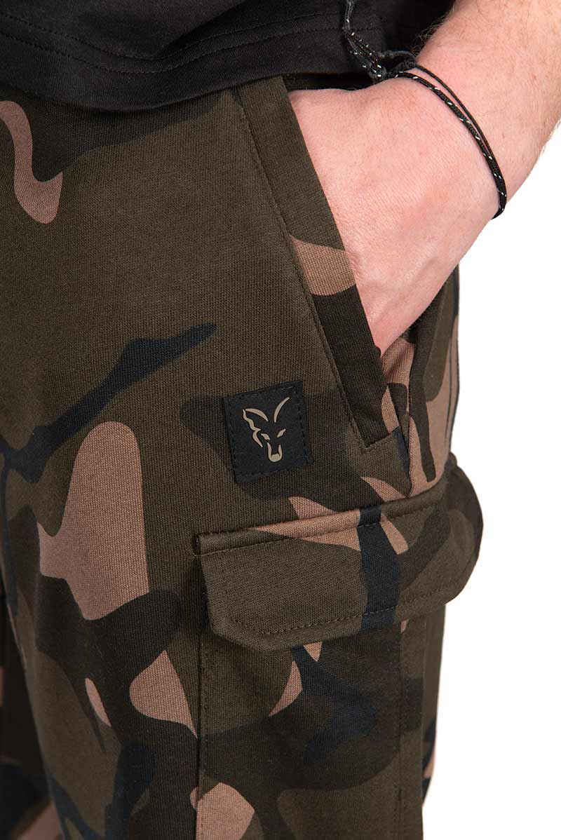 cfx309-_314_fox_camo_joggers_pocket_detail_1jpg