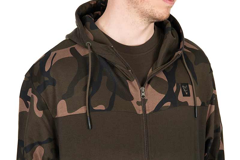 cfx297_cfx302_fox_khaki_camo_zipped_hoody_neckline_detailjpg