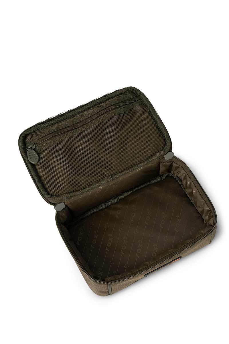 clu565_fox_voyager_large_accessory_bag_abovejpg