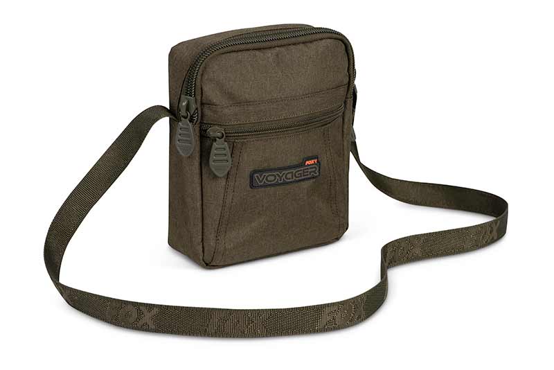 clu569_fox_voyager_shoulder_bag_mainjpg