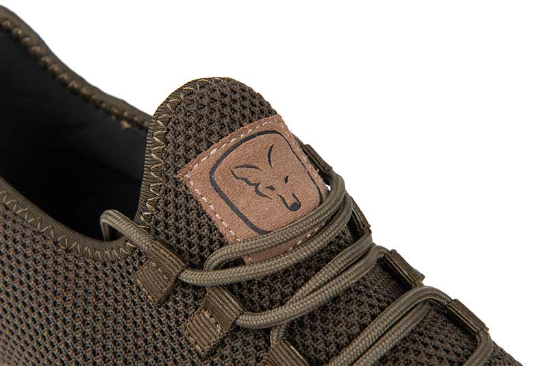 cfw198_203_fox_mesh_lite_trainers_logo_detailjpg