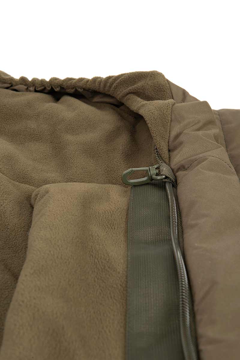 cbc108_fox_flatliner_x_bedchair_and_sleep_system_fleece_bafflejpg