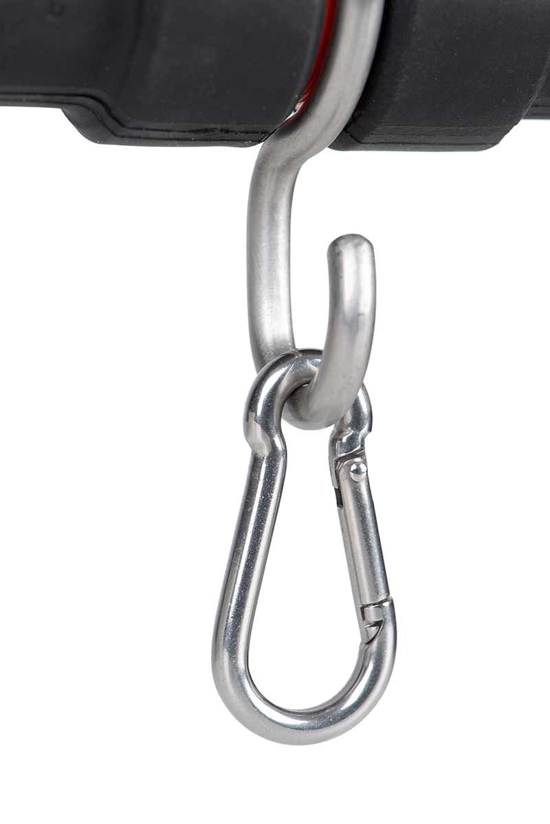 ccc067_fox_carpmaster_hd_weigh_bar_hook_carabina_detailjpg