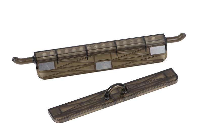 ctl014_fox_edges_rig__hanging_rack_magnetic_strip_separatedjpg