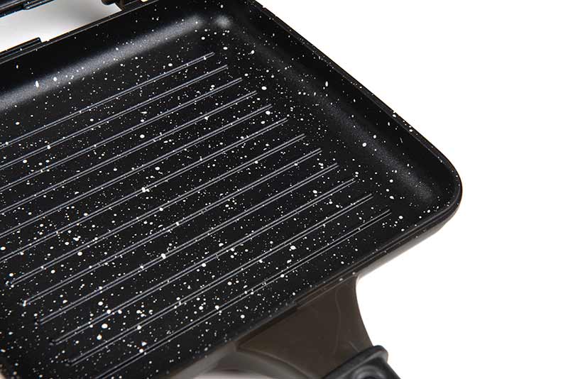 ccw042_fox_cookware_multi_pan_griddle_surfacejpg