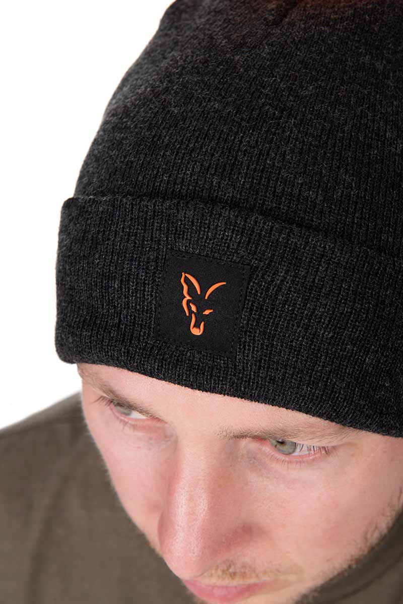 chh036_fox_collection_bobble_hat_black_and_orange_logojpg