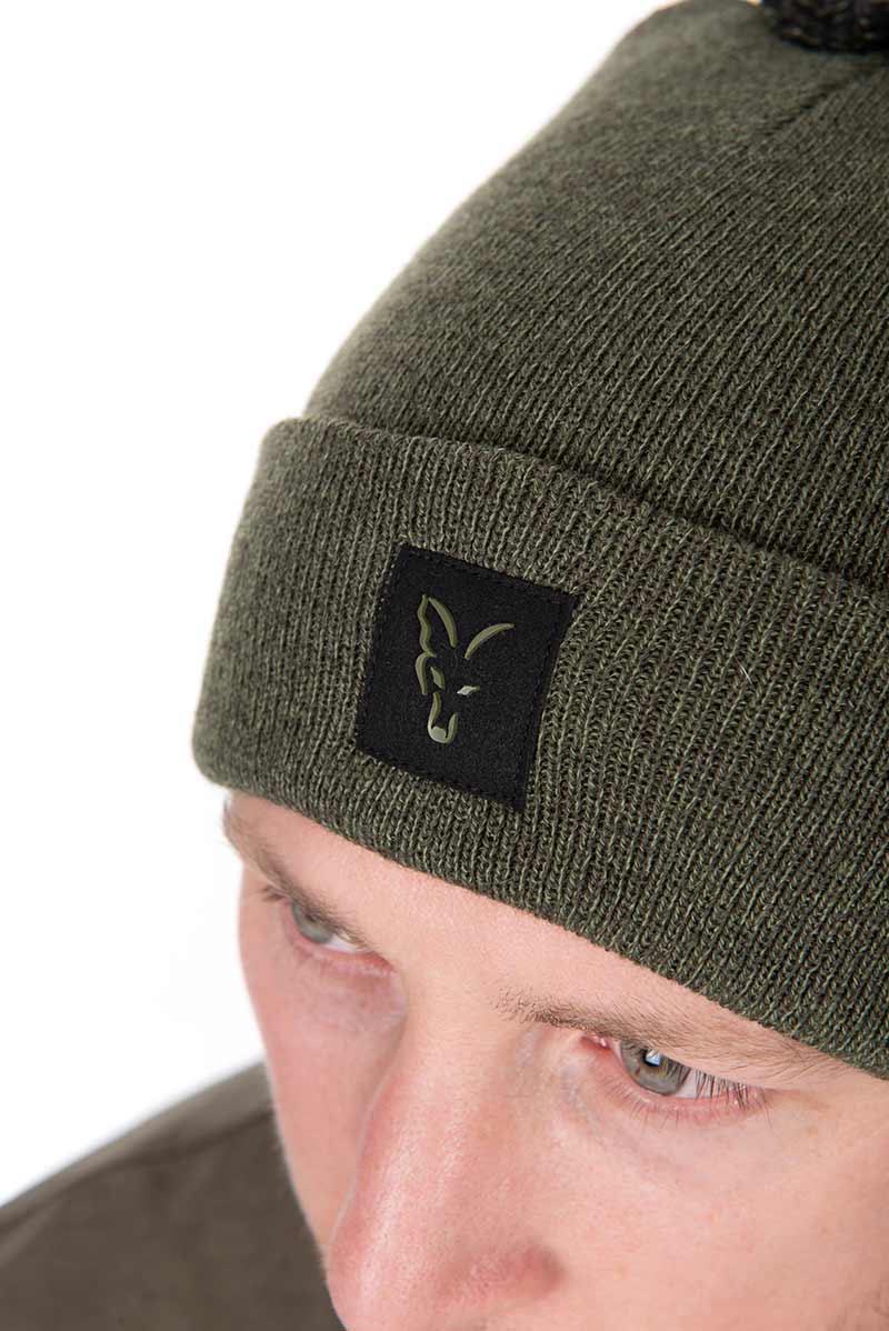 chh037_fox_collection_bobble_hat_green_and_black_logojpg