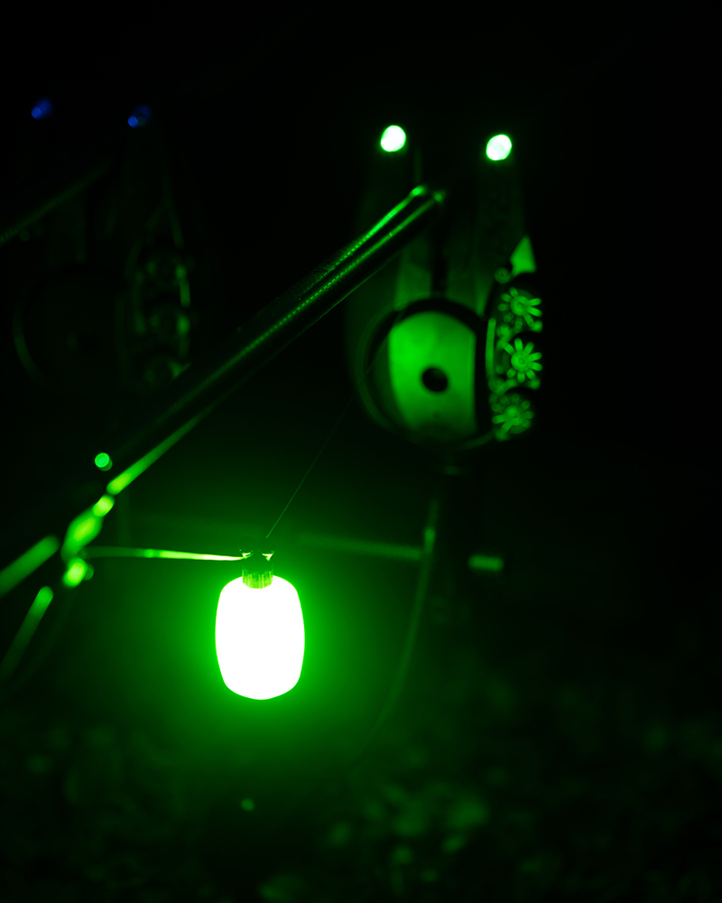 cbi140-146_fox_black_label_dumpy_halo_bobbins_in_use-9jpg