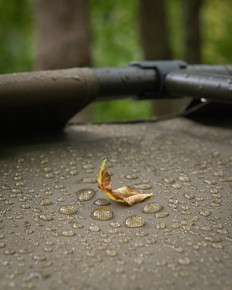 cum396_fox_eos_mark_2_1_person_bivvy_in_use_1jpg