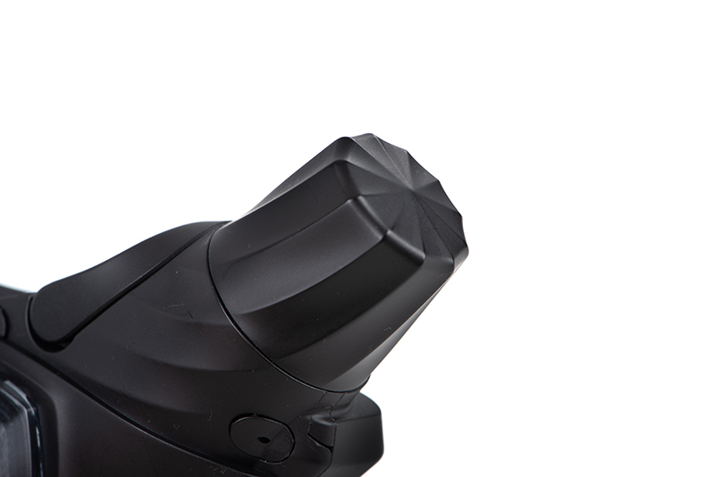 crl111_fox_eos_14000_fs_reel_rear_dragjpg