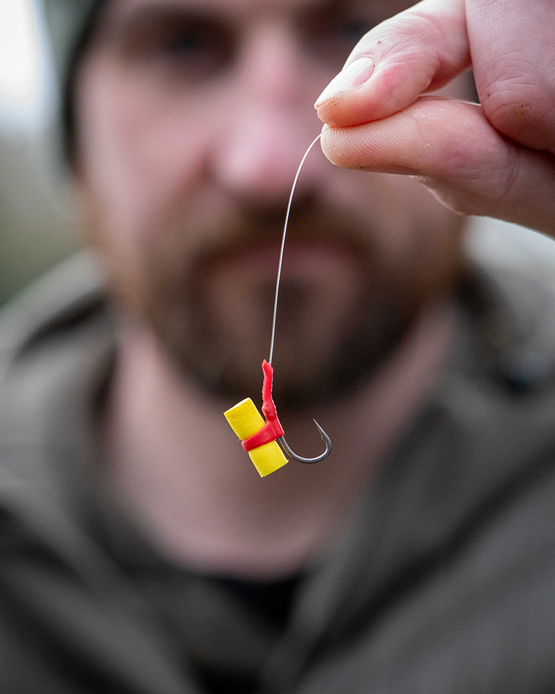 chk282-284_fox_carp_hook_zig__floater_in_use_2jpg