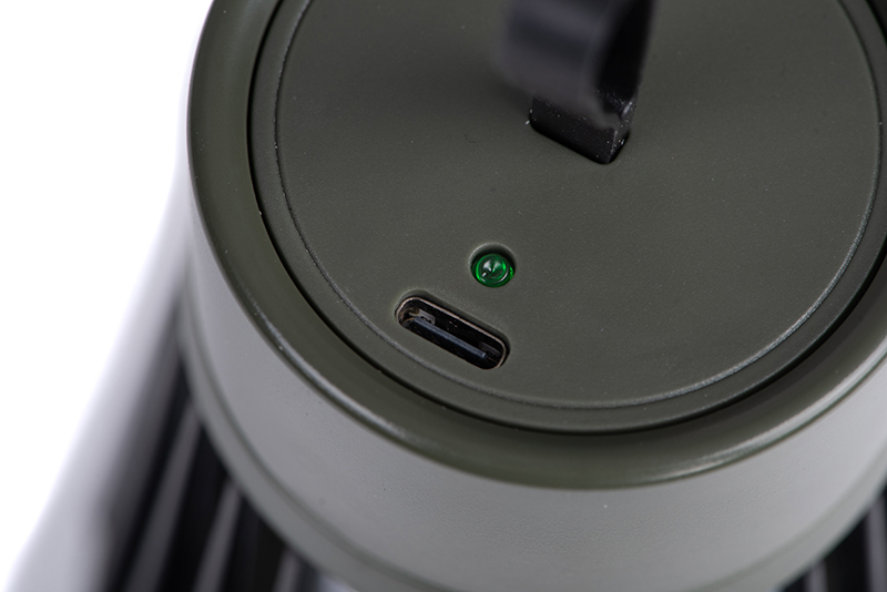 cei238_fox_mozzie_zapper_detail_1jpg