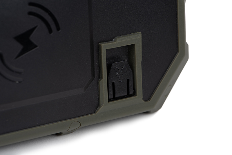 cei231_fox_halo_wireless_power_pack_96k_phone_support_1jpg