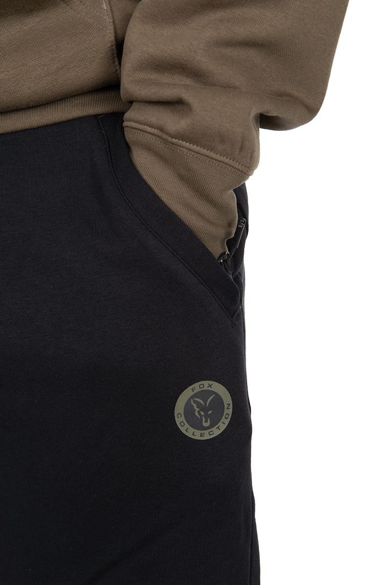 ccl378-383_fox_collection_black_joggers_logojpg