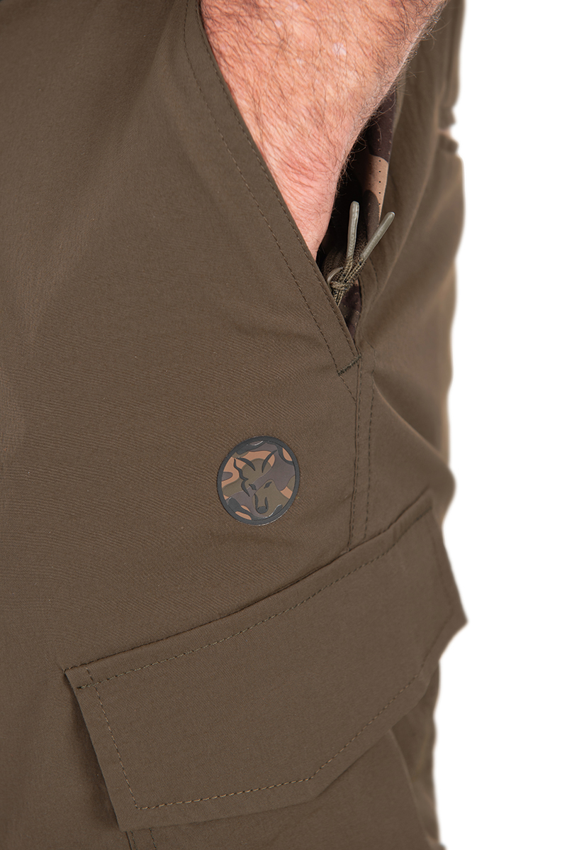 cfx592_fox_khaki_lw_cargo_shorts_pocket_detailjpg
