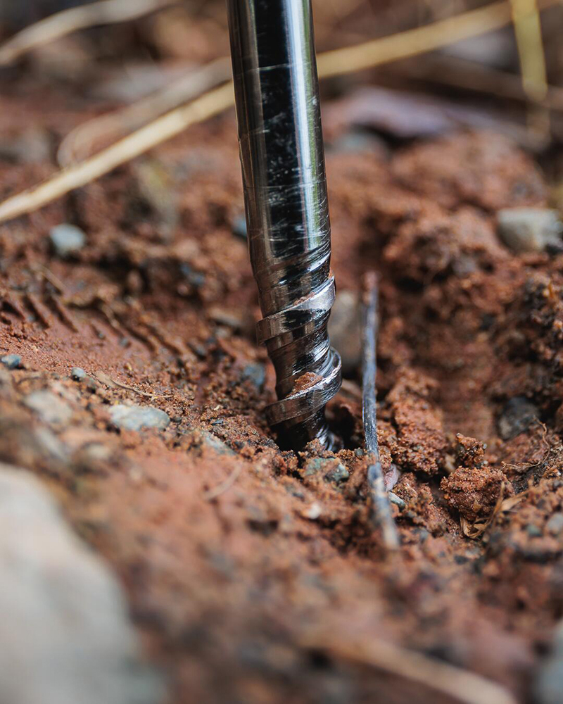 cbs094_stainlessauger-05_inusejpg