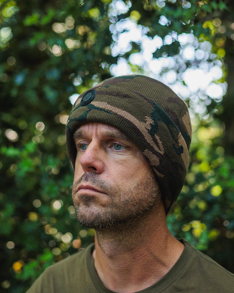 chh050_foxcamosherpatecbeanie-02_lifestylejpg