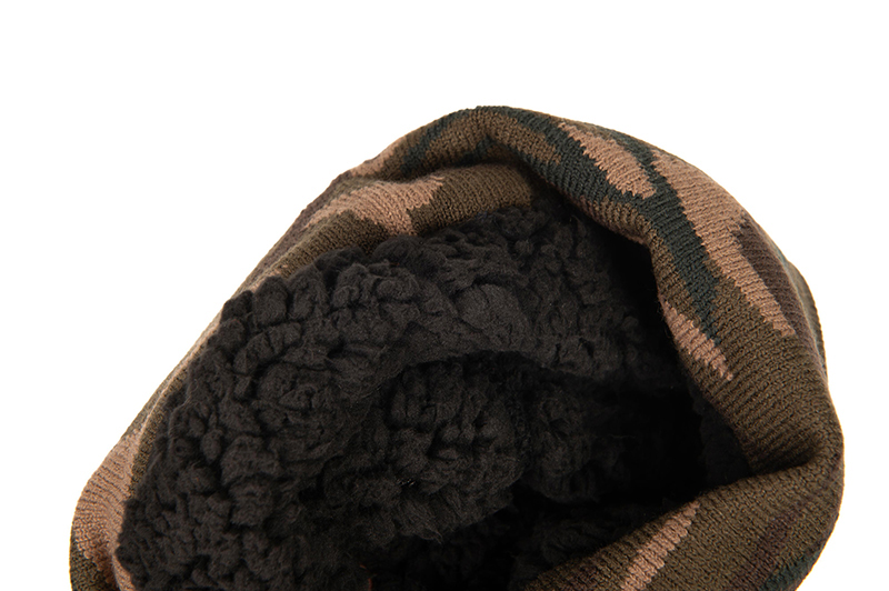 chh050_foxcamosherpatecbeanie-22_studiojpg