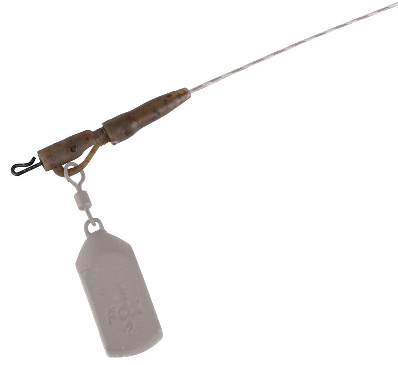 camo_power_grip_lead_clip_kit_in_use2jpg