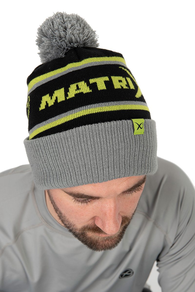 2-ghh001_matrix_thinsulate_bobble_hat_main_top_viewjpg