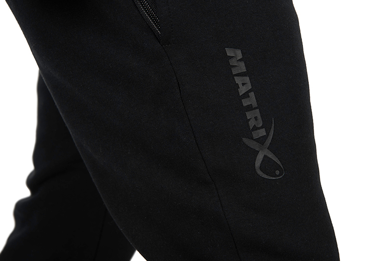 matrix_black_thermal_sherpa_joggers_leg_logo_detailjpg