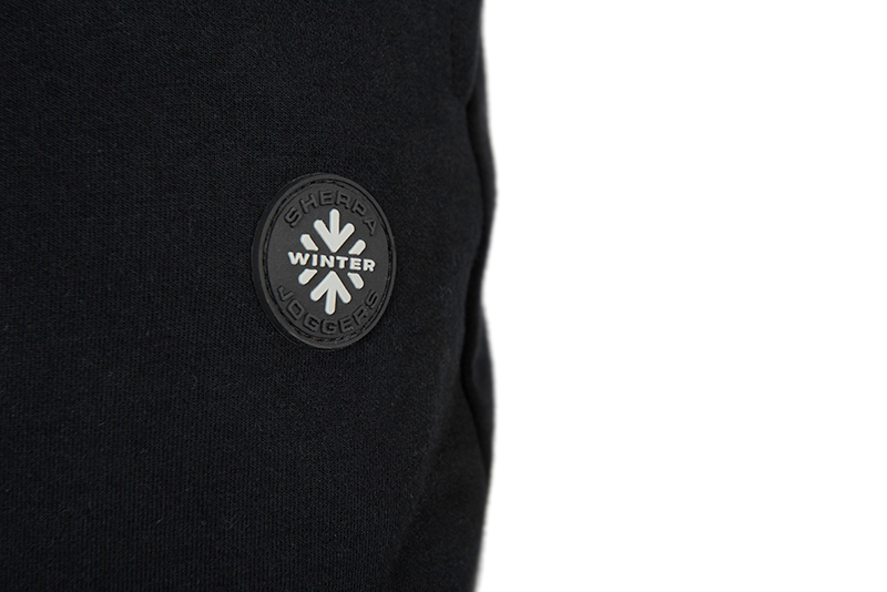 matrix_black_thermal_sherpa_joggers_logo_detailjpg