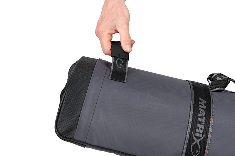 glu144_matrix_ethos_4_rod_holdall_base_handle_detailjpg