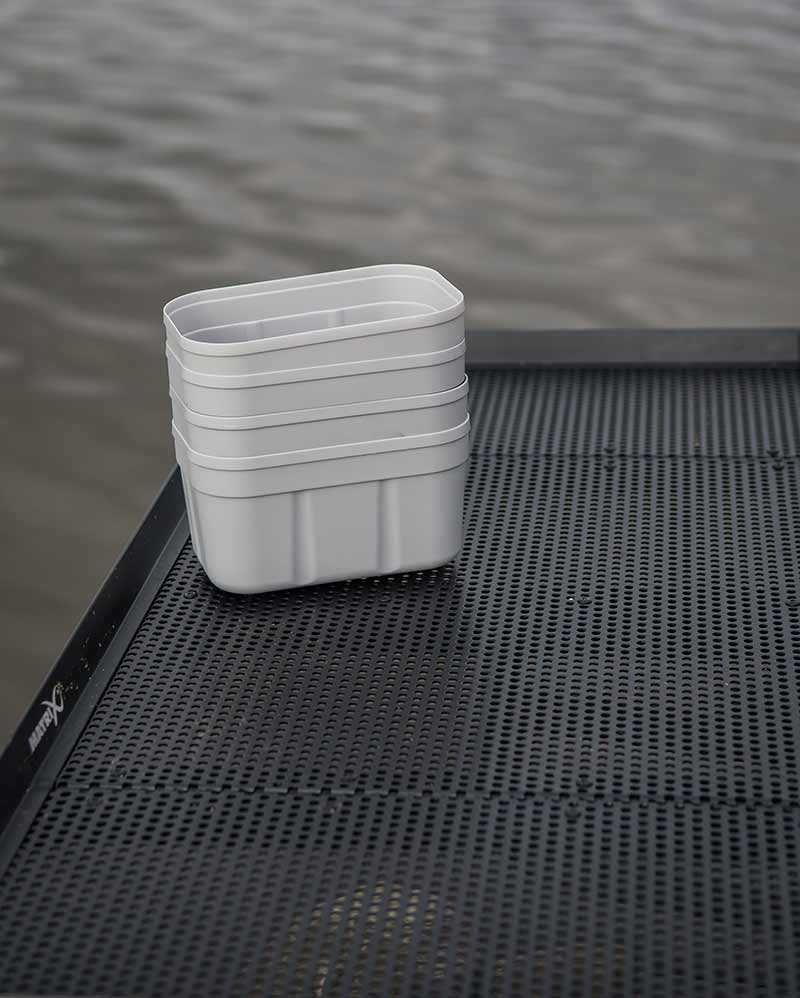 gbt043_air-lock-bait-tubs_in-use-8jpg