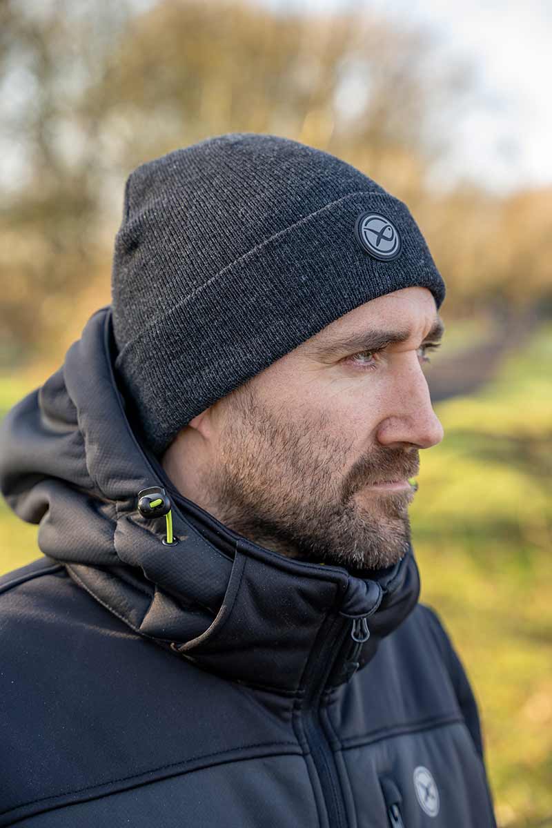 ghh009_grey-beanie_in-use-1jpg