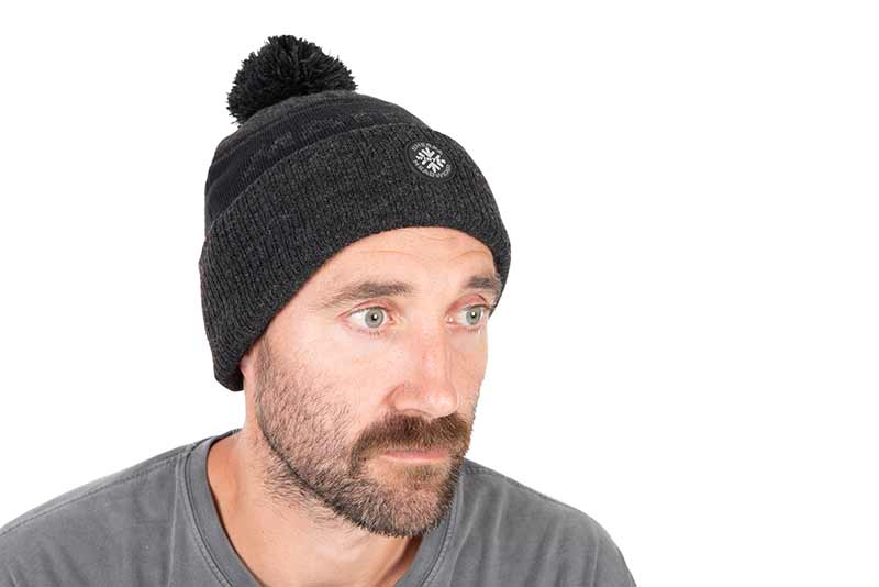 ghh011_matrix_grey_sherpa_bobble_hat_main_3jpg