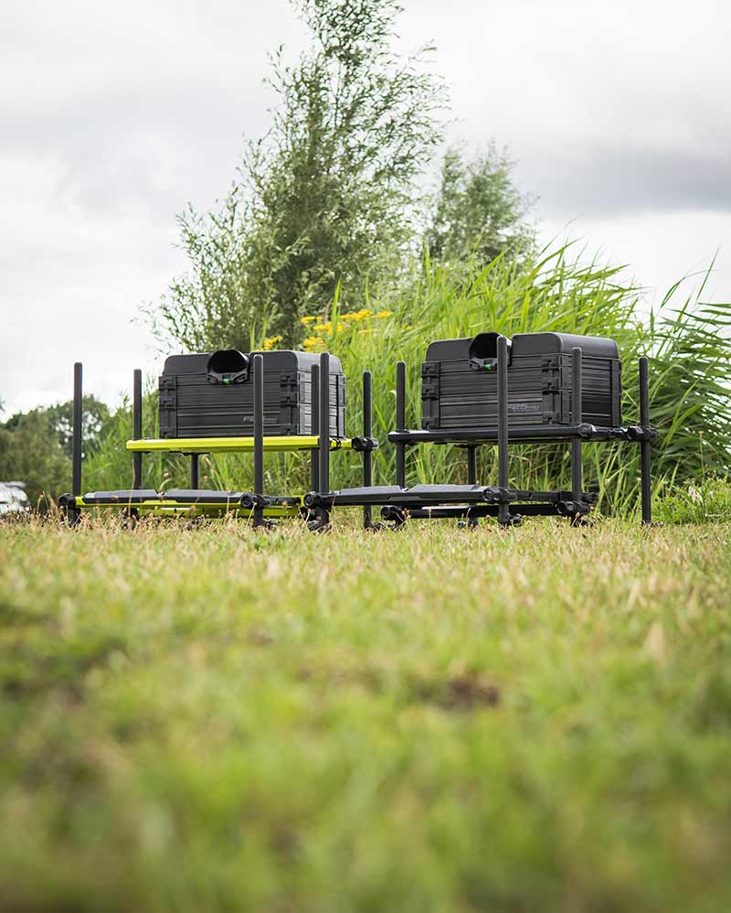 gmb200_f25-pro-black-editon_in-use-8jpg