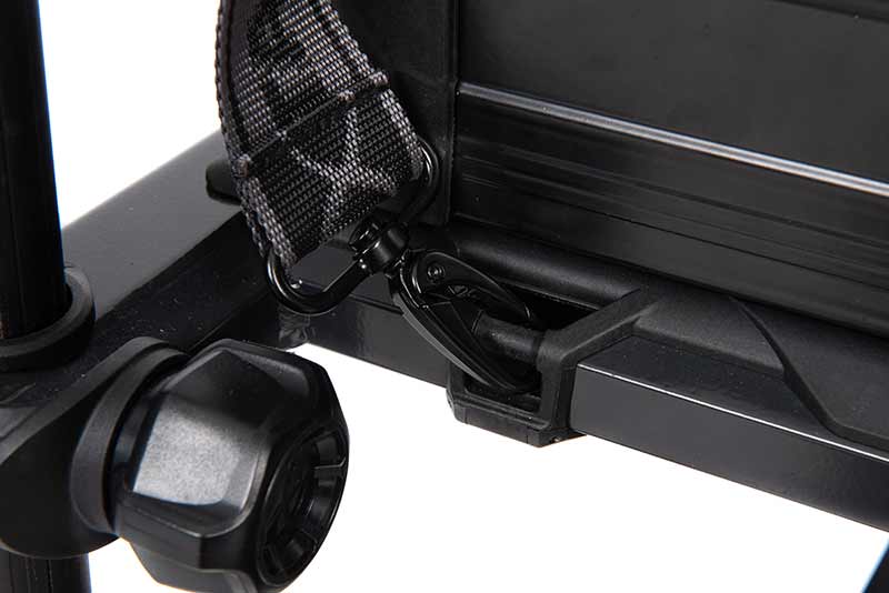 gmb200_matrix_black_f25_seatbox_carry_strap_clipjpg