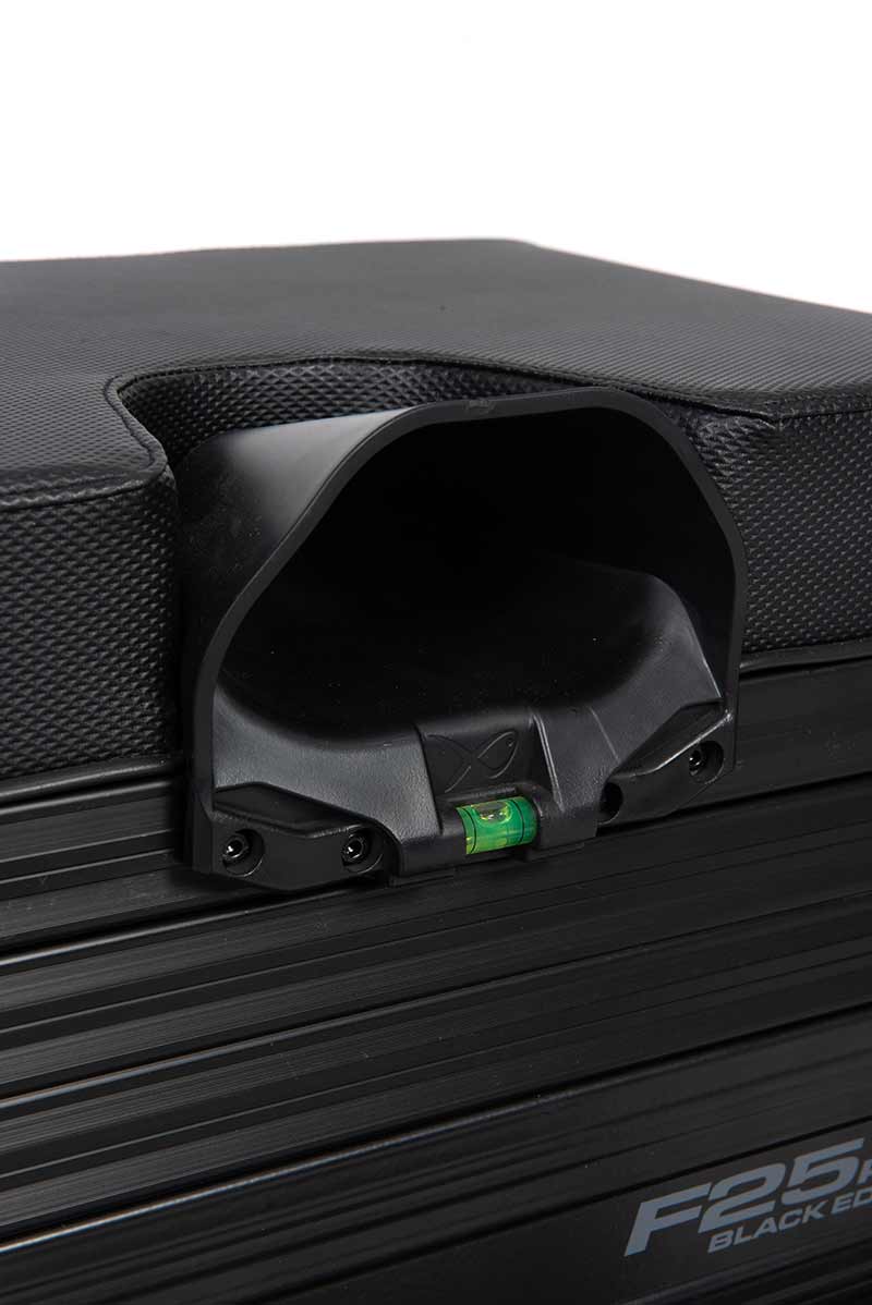 gmb200_matrix_black_f25_seatbox_seat_leveljpg