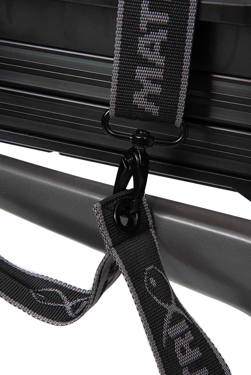 gmb202_matrix_xr36_sl_seatbox_graphite_strap_fixing_2jpg