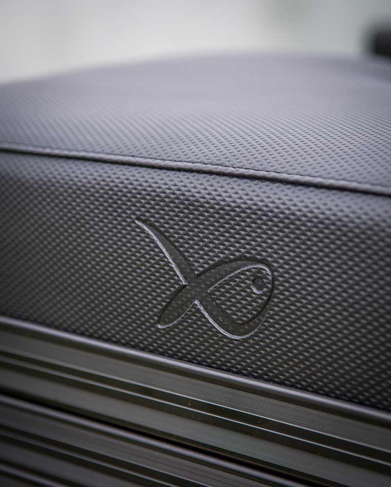 gmb203_deluxe-seat-cushion_in-use-11jpg